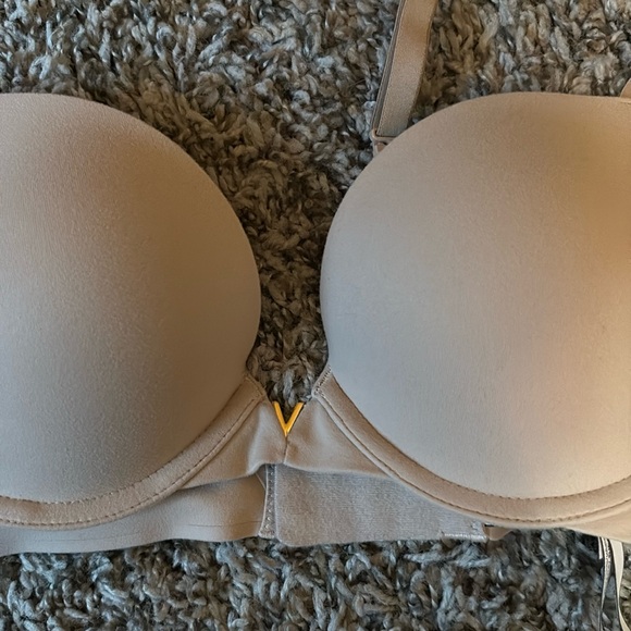 Victorias Secret Smooth Push Up Underwire Bra 34B in Praline - Picture 3 of 7